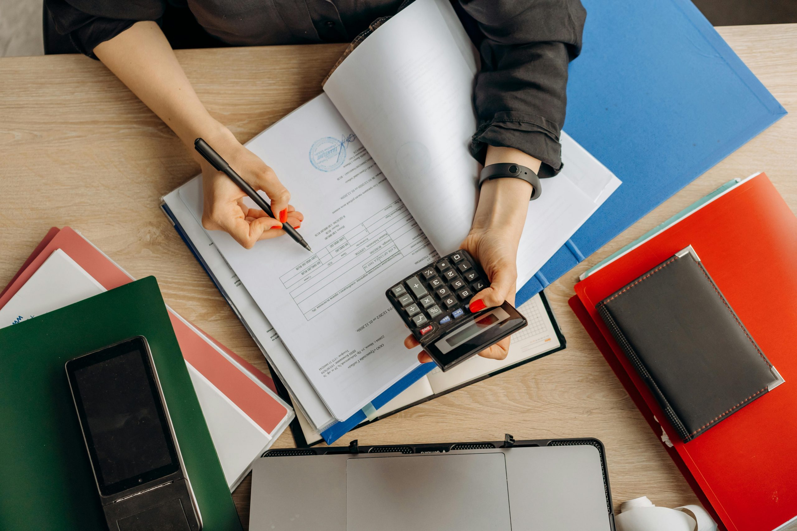 6 Ways an Accountant Helps Your Business – MORE than a Coach
